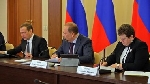 Премьер-министр РФ Медведев: Программу модернизации школ необходимо завершить в срок.
